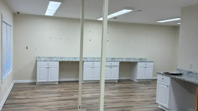 2,000 SF Office with Interstate Visibility thumbnail 5
