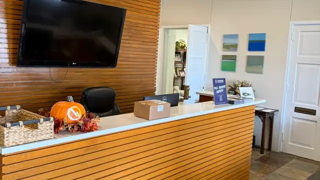 2,000 SF Office with Interstate Visibility thumbnail 2