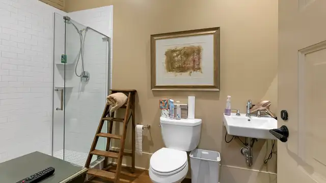 View image 12