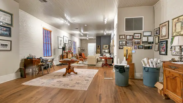 View image 11