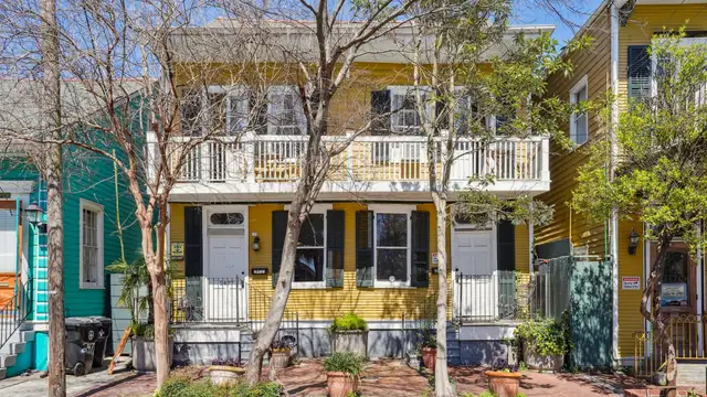 2477 Royal St thumbnail 3