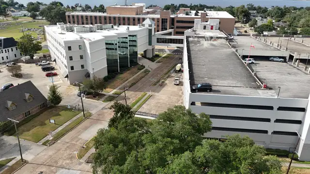 501 Dr Michael Debakey Dr thumbnail 4