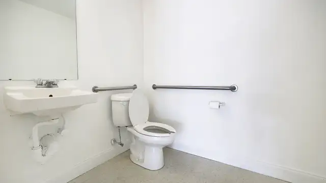 Suite J image