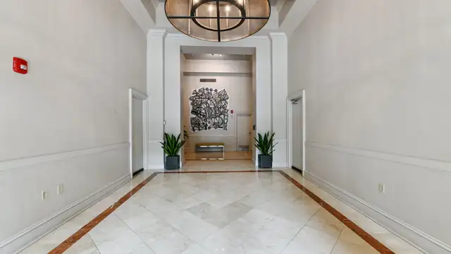 625 St. Charles Avenue thumbnail 3
