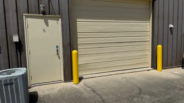 12232 Industriplex Blvd thumbnail 5