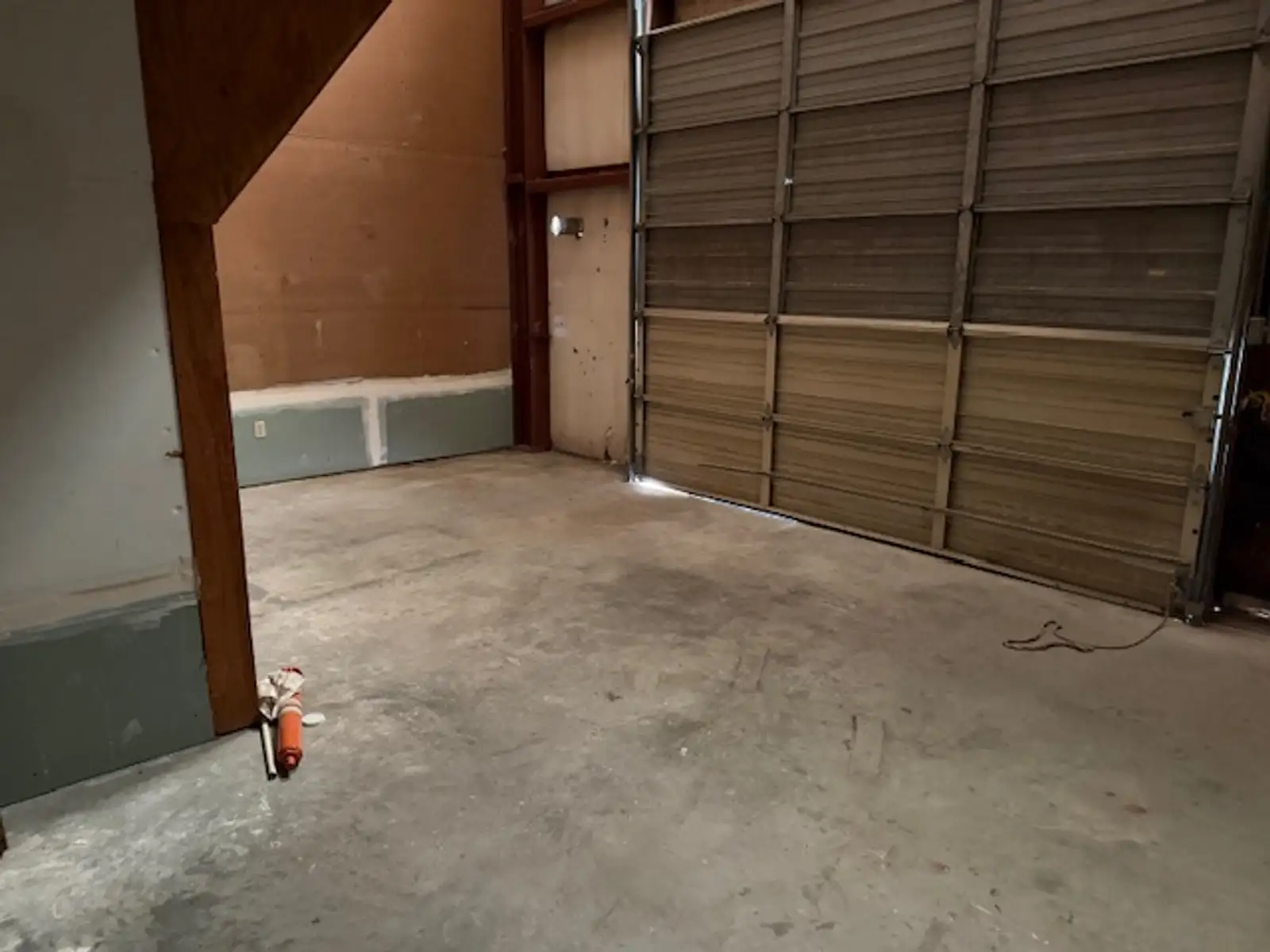 12232 Industriplex Blvd image 3