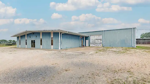 Interstate 10 Industrial with office thumbnail 2