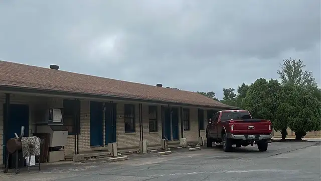 1205 Shreveport Rd thumbnail 3