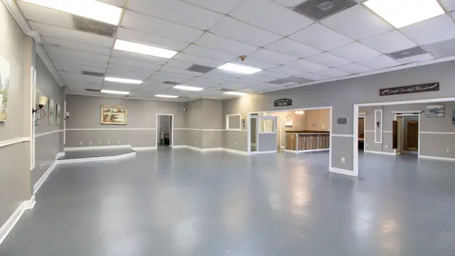2176 W Main St - 3200 + sq ft thumbnail 3