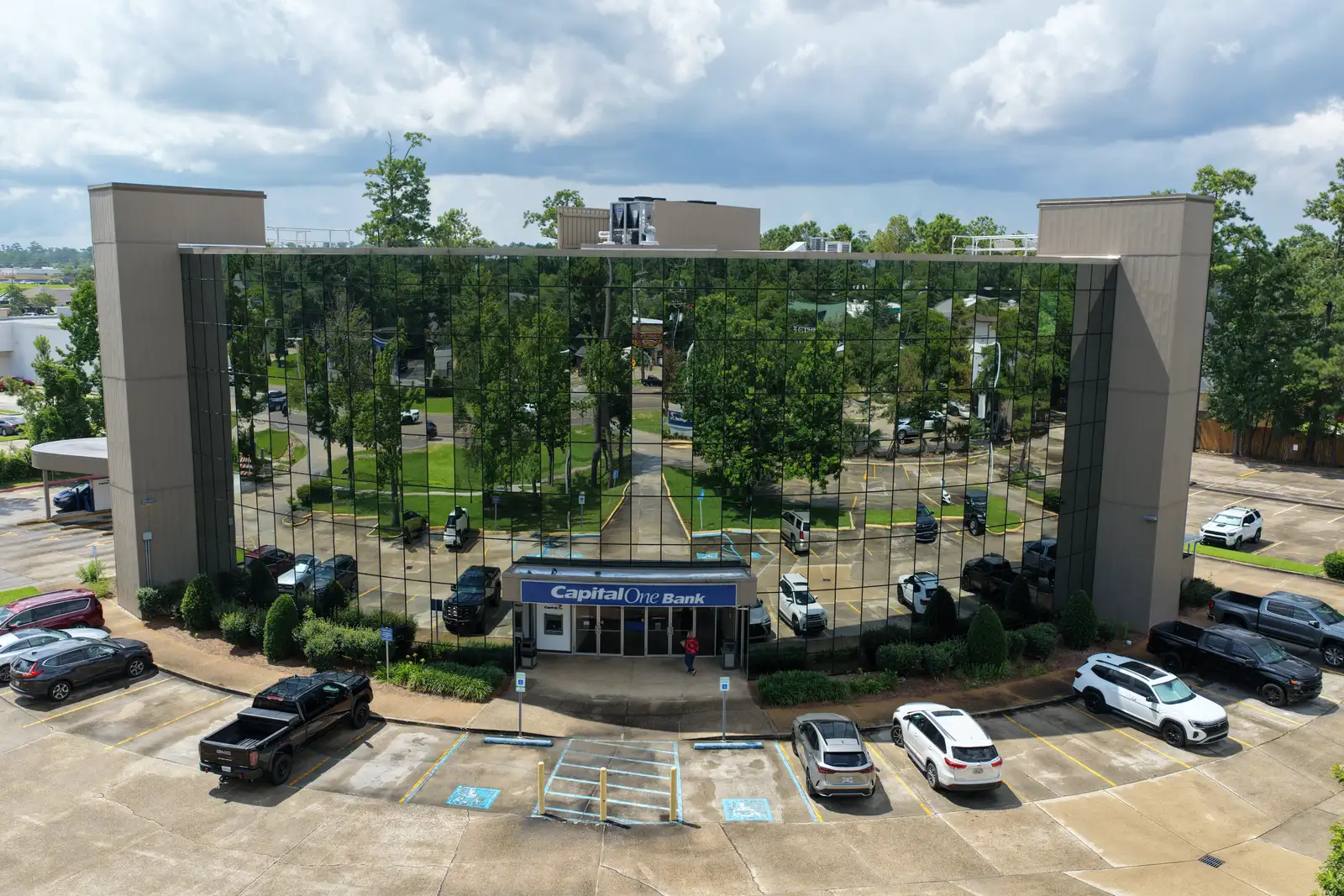 Mandeville Capital One Building