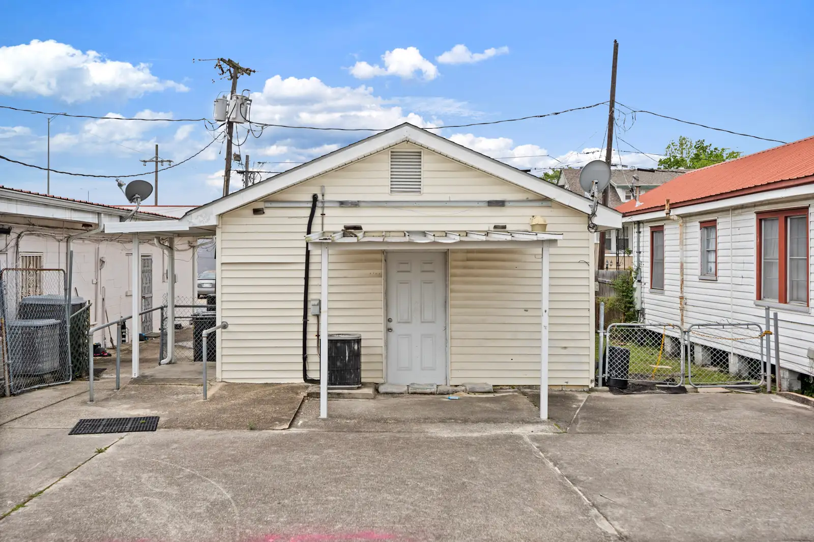 4211 Westbank Expy image 4