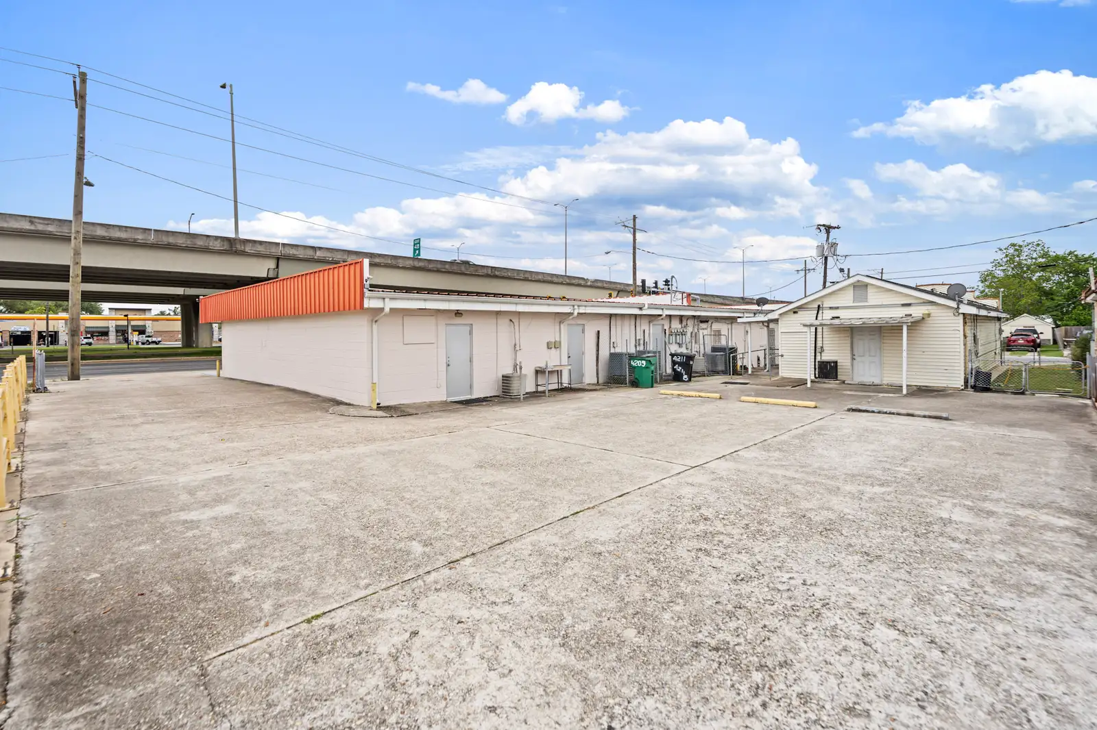 4211 Westbank Expy image 5