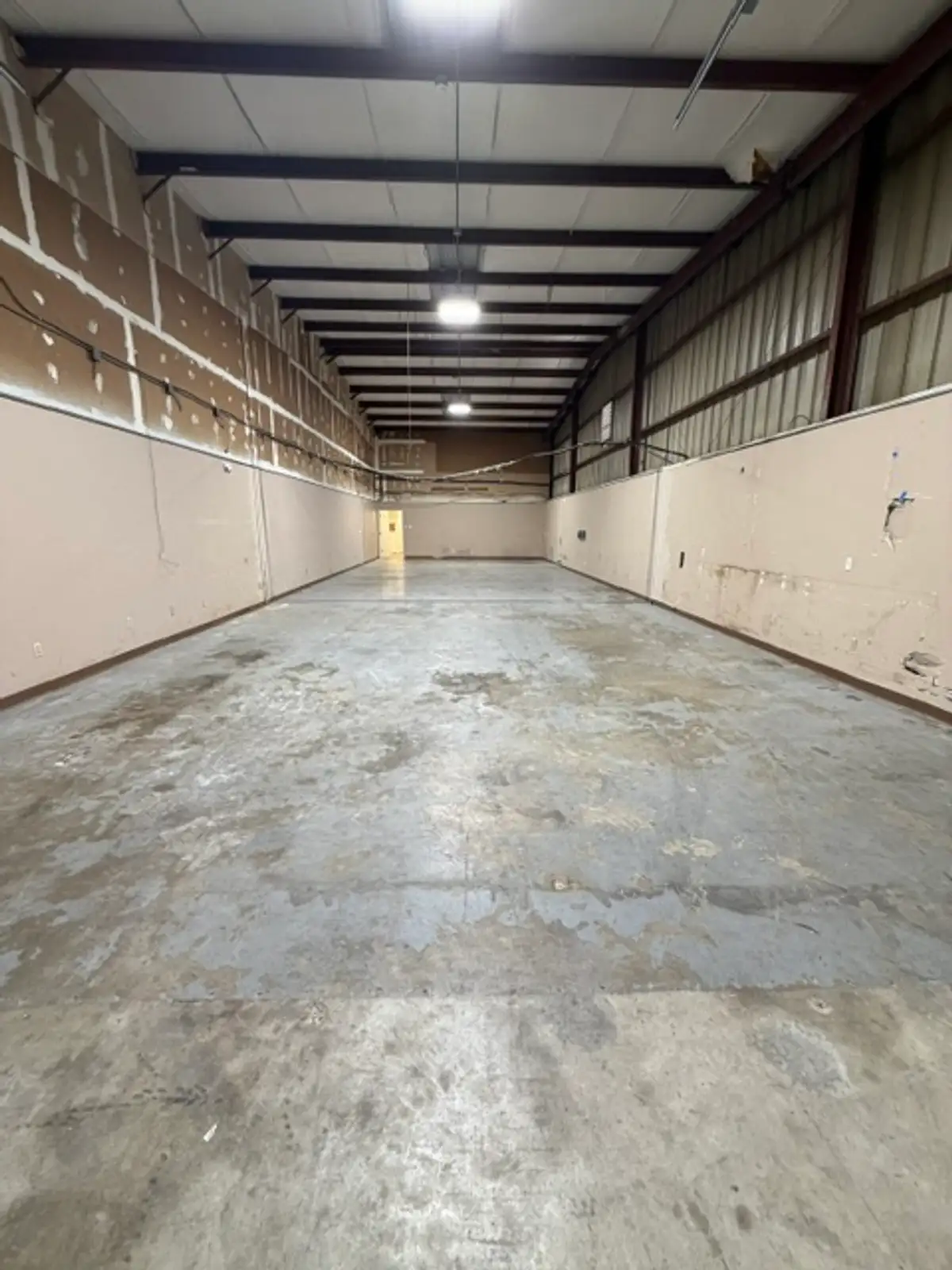11931 Industriplex Boulevard image 20