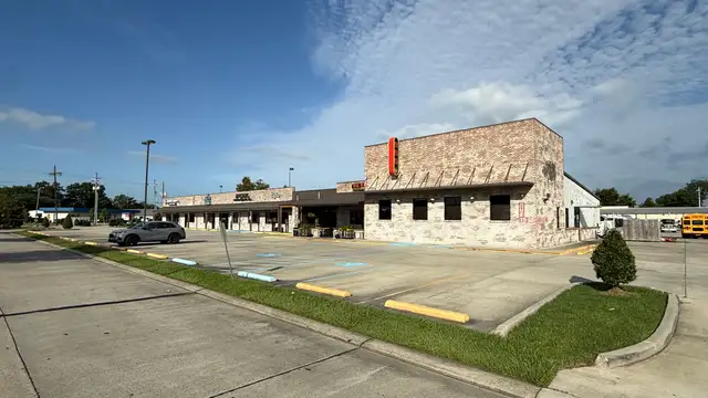 114 Laura Dr thumbnail 3