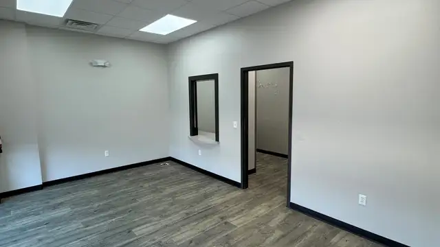Suite D image