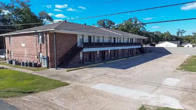 356 Invader St thumbnail 2