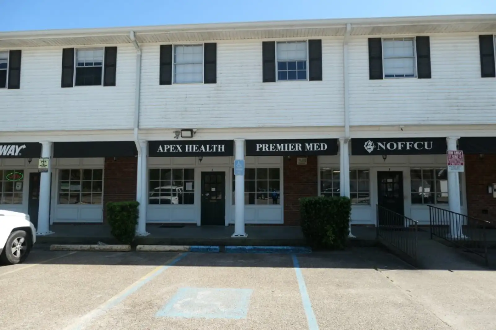 5163 General De Gaulle Drive