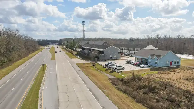 7170 Burbank Dr thumbnail 4