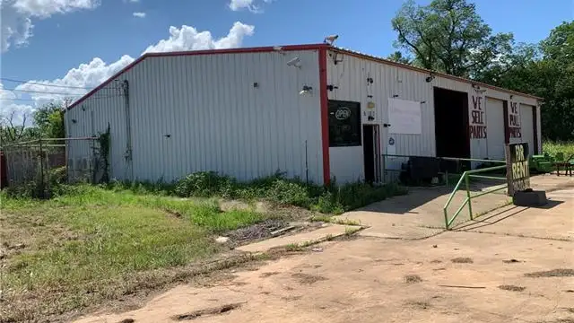 6100 3rd St thumbnail 3