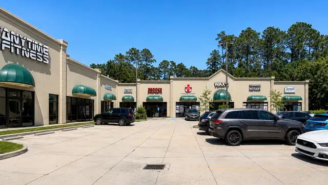 CrossRoads Shopping Center Suite 8 thumbnail 4