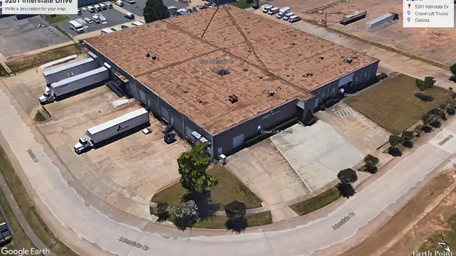 Interstate Ave. Building thumbnail 2