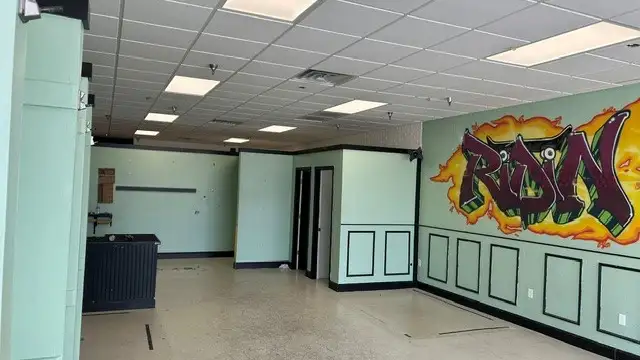 600 Robert Blvd thumbnail 2