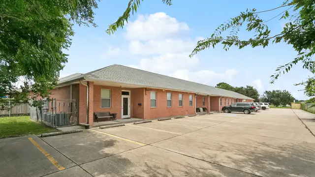 8000 Crowder Blvd Suite E thumbnail 3