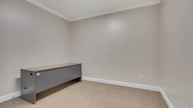 107 Jersey Dr thumbnail 4