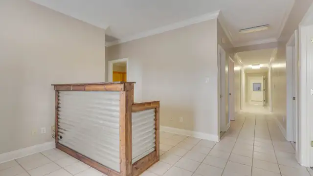 107 Jersey Dr thumbnail 3