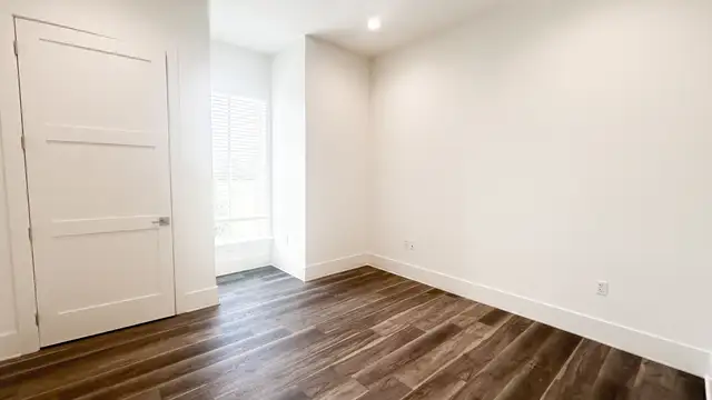 Executive Office Suites in The W at Conway thumbnail 4