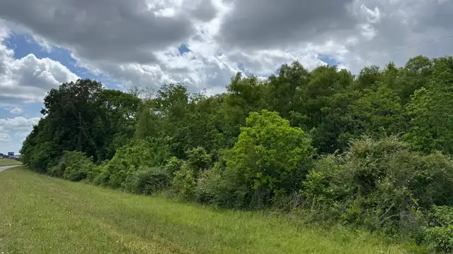 7401 Interstate 49 South Service Rd thumbnail 2