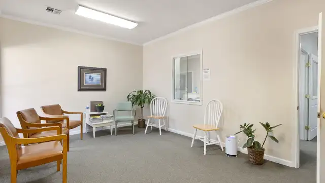 2218 George Dr thumbnail 5