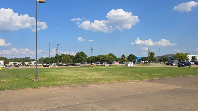 6505 Coliseum Blvd thumbnail 5