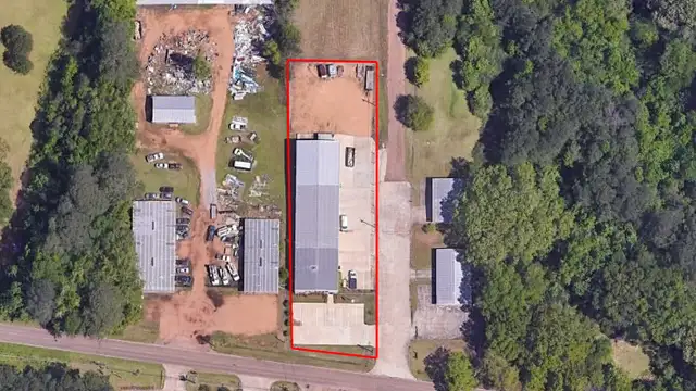 328 Elton Rd thumbnail 2