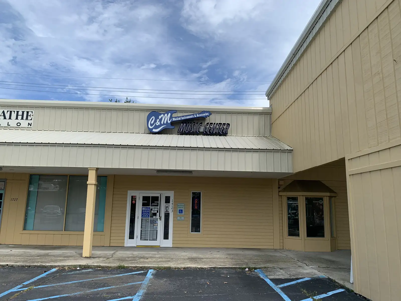 1705 N Causeway Blvd image 10