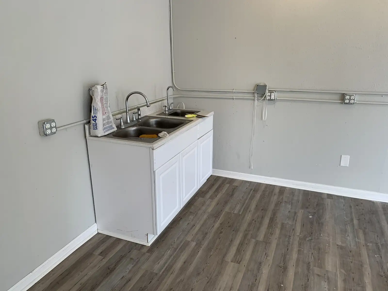 1705 N Causeway Blvd image 17