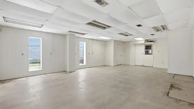 View image 11