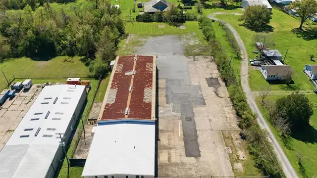 2103 Coteau Rd. thumbnail 3