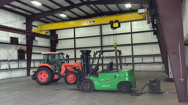 Crane Served & Conditioned Warehouse thumbnail 5