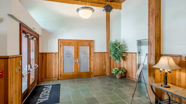 304 Laurel St thumbnail 3