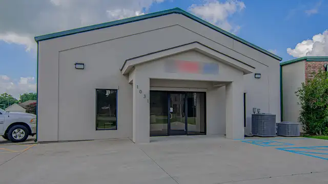 1031 E Hwy 30 thumbnail 3