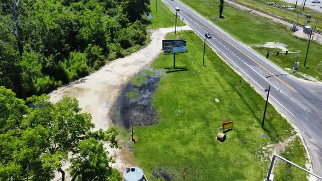 1205 E Hwy 30 thumbnail 2