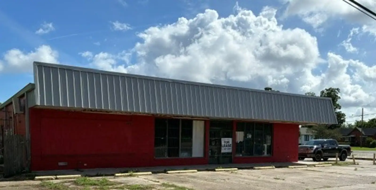 324 3rd St