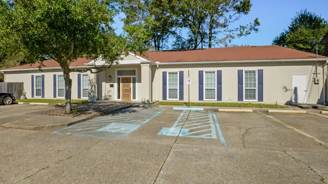 Gause Boulevard Office thumbnail 2