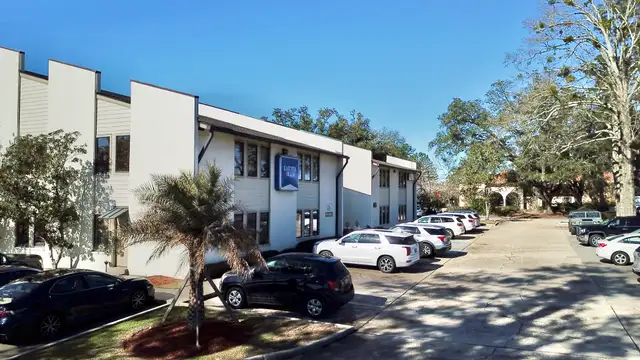 Perkins Road Office Park thumbnail 2
