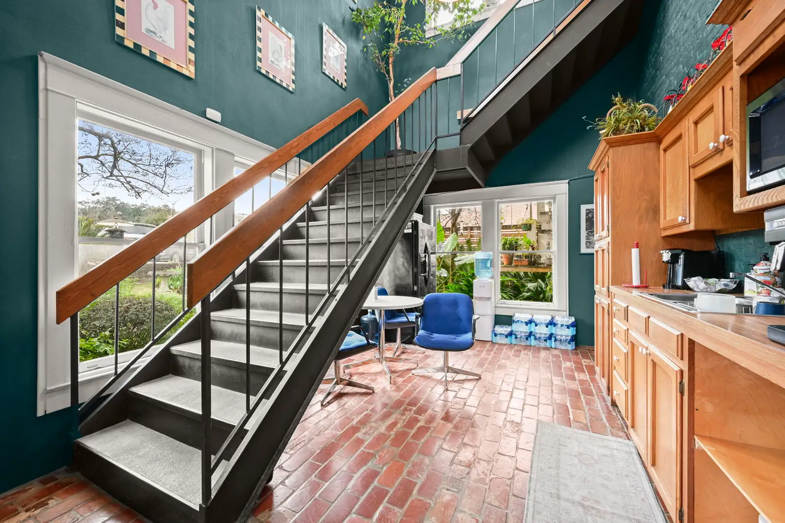 830 Main St image 18