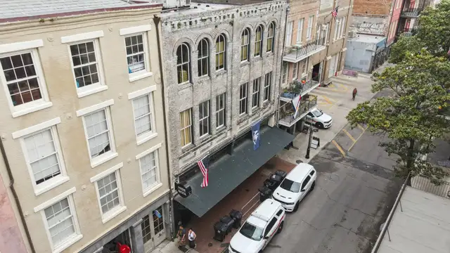 General Commercial Building thumbnail 4