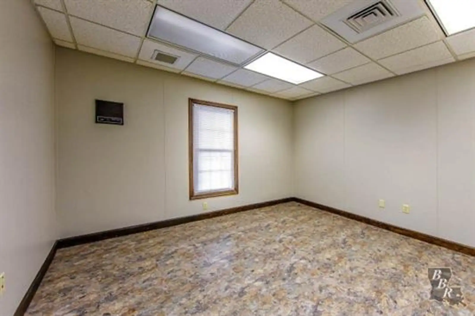 Professional Office Space image 6