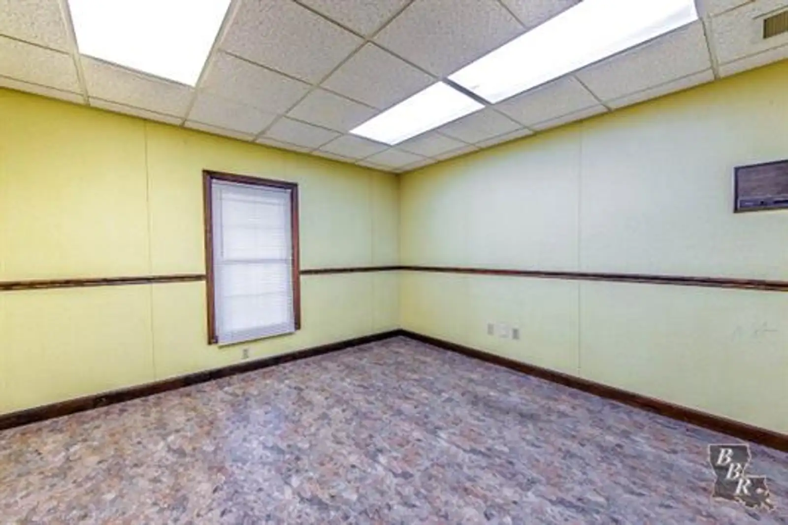 Professional Office Space image 7