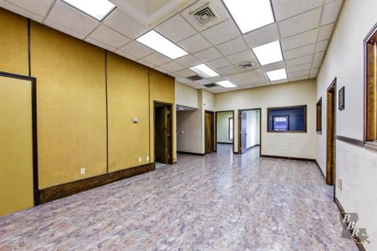 Professional Office Space image 8